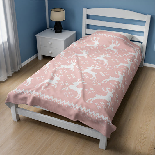 Jacquard Reindeer Christmas Velveteen Plush Blanket with Italian design print | Pink |Giada Valenti | Christmas Blanket | Christmas Gift