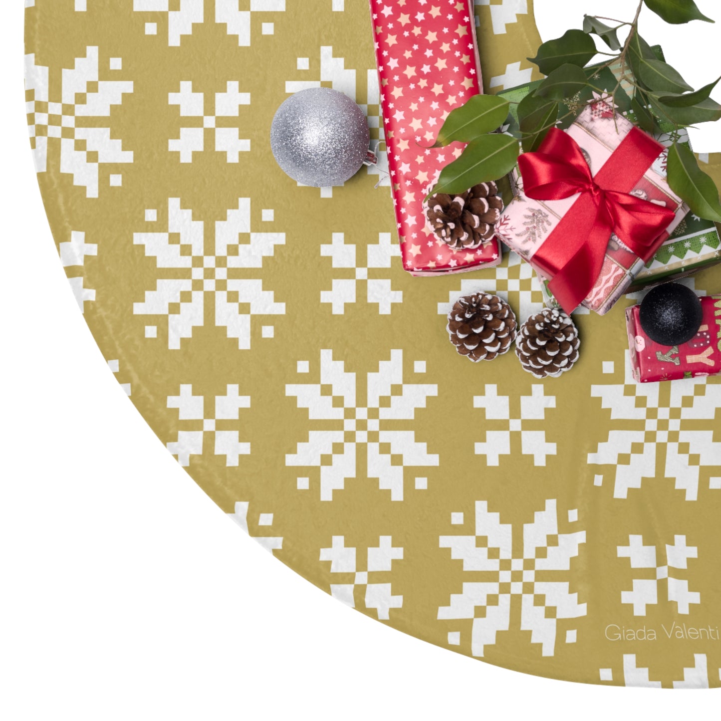 Jacquard Snowflake Christmas Tree Skirt with Italian Design print | Beige | Giada Valenti | Christmas Decoration | Christmas Gift