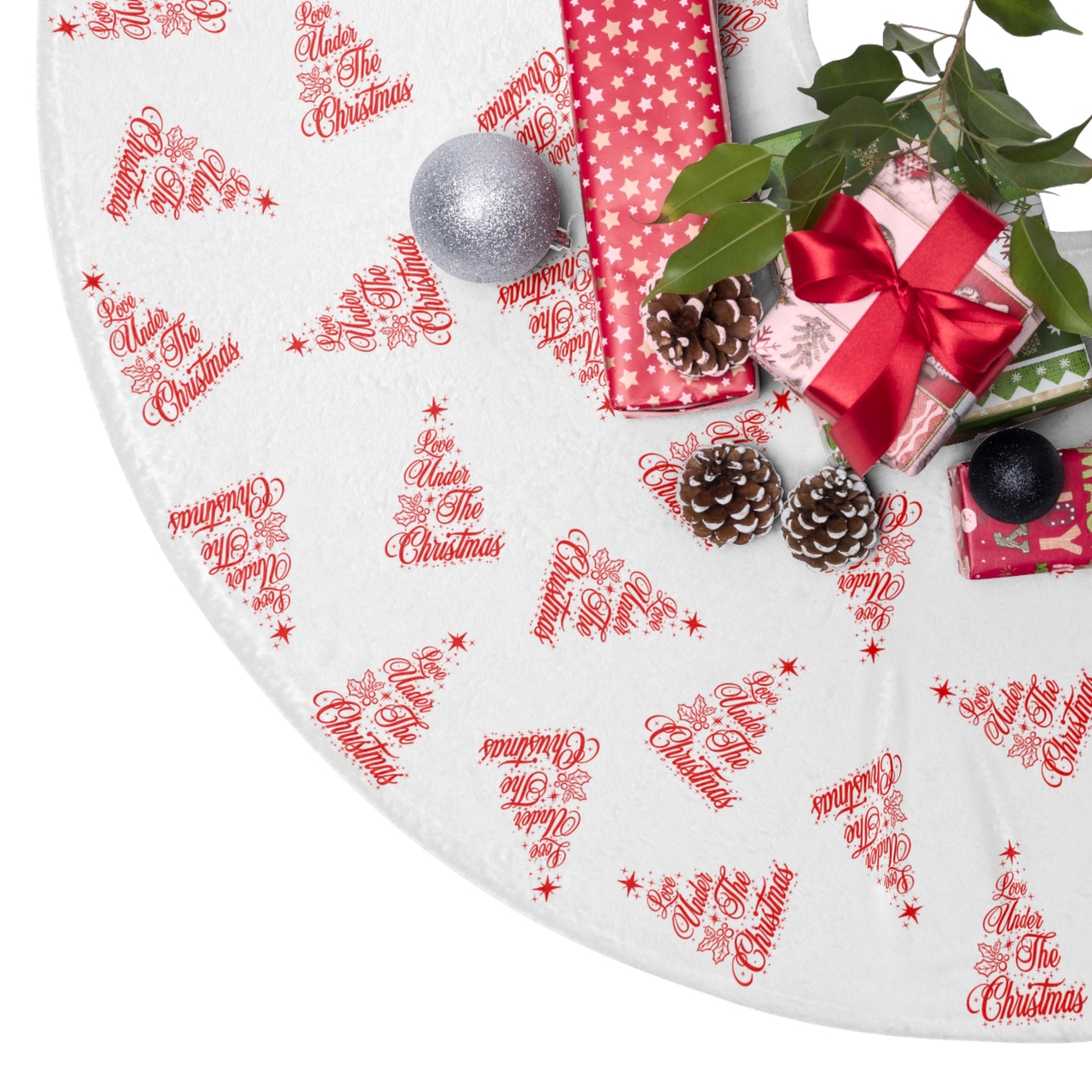 Love Under The Christmas Tree Skirt | Designed in Italy by Elisa Savoia | Giada Valenti