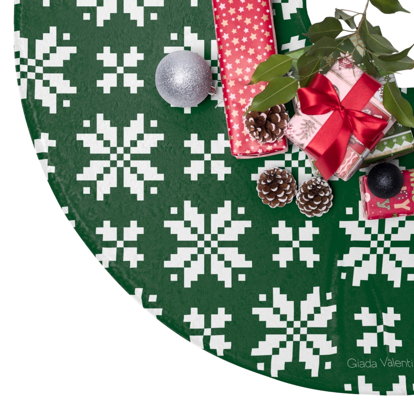 Jacquard Snowflake Christmas Tree Skirt with Italian Design print | Green |Giada Valenti | Christmas Decoration | Christmas Gift